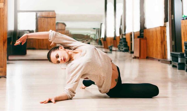 https://harmony.digitallo.net/wp-content/uploads/2019/04/inner_image_dance_03-640x379.jpg