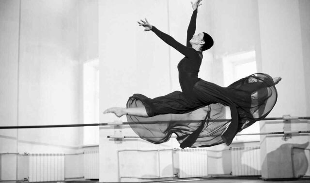 https://harmony.digitallo.net/wp-content/uploads/2019/05/inner_event_dance_02-640x379.jpg