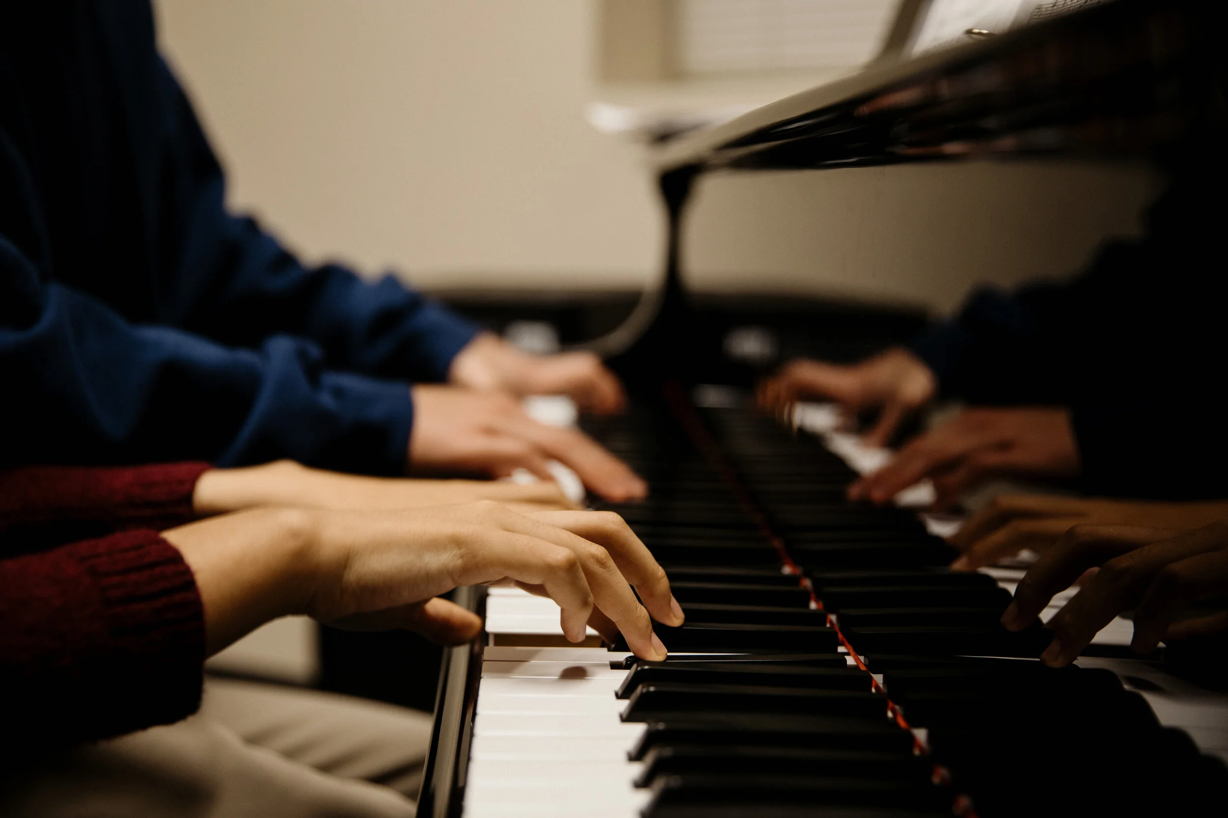 https://harmony.digitallo.net/wp-content/uploads/2026/07/piano.webp